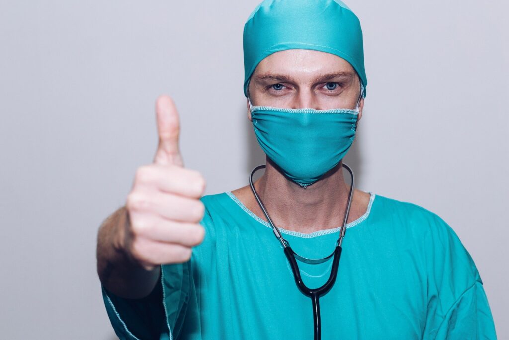 Jak się przygotować do pierwszej wizyty u chirurga?